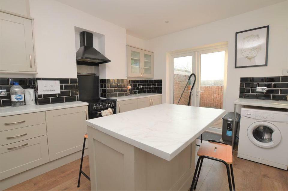 Arklow Serviced Apartments Ramsgate Exterior foto